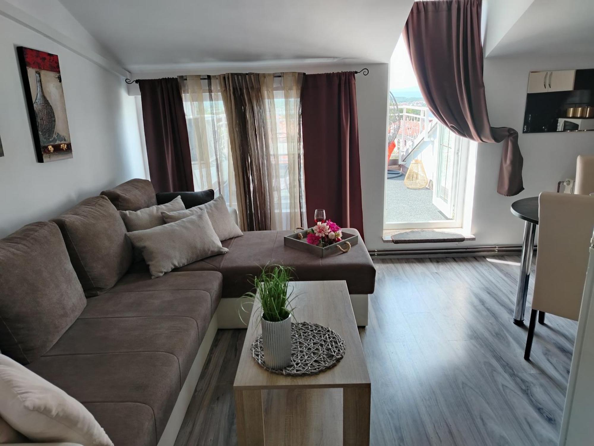 Apartments Antonija Malinska Exterior foto